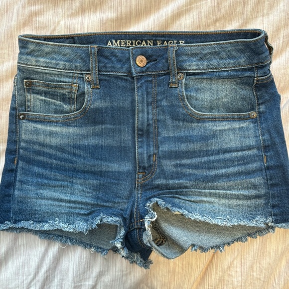 American Eagle Shorts - Picture 2 of 8